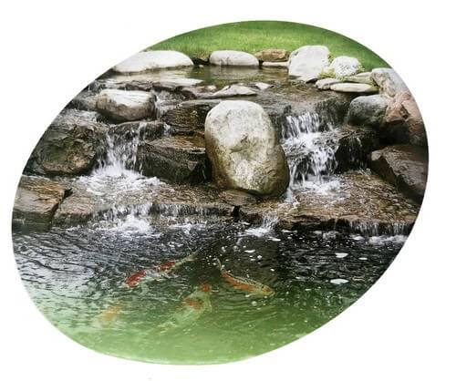 Малые водопады среди камней (tn)